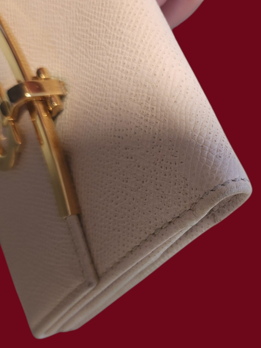 Salvatore Ferragamo Blush Pebbled Leather Bifold Wallet w/Ganani Snap Clip - Picture 9 of 10